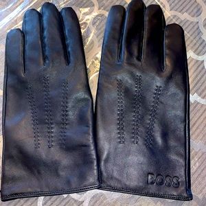 Black leather Hugo Boss. Brand new size L